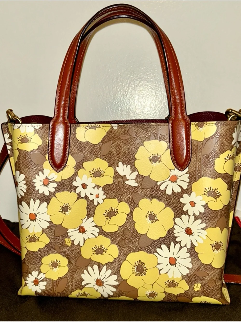 COACH Limited Edition, Willow Tote 24 In Signature Canvas With Floral Print - Picture 5 of 10
